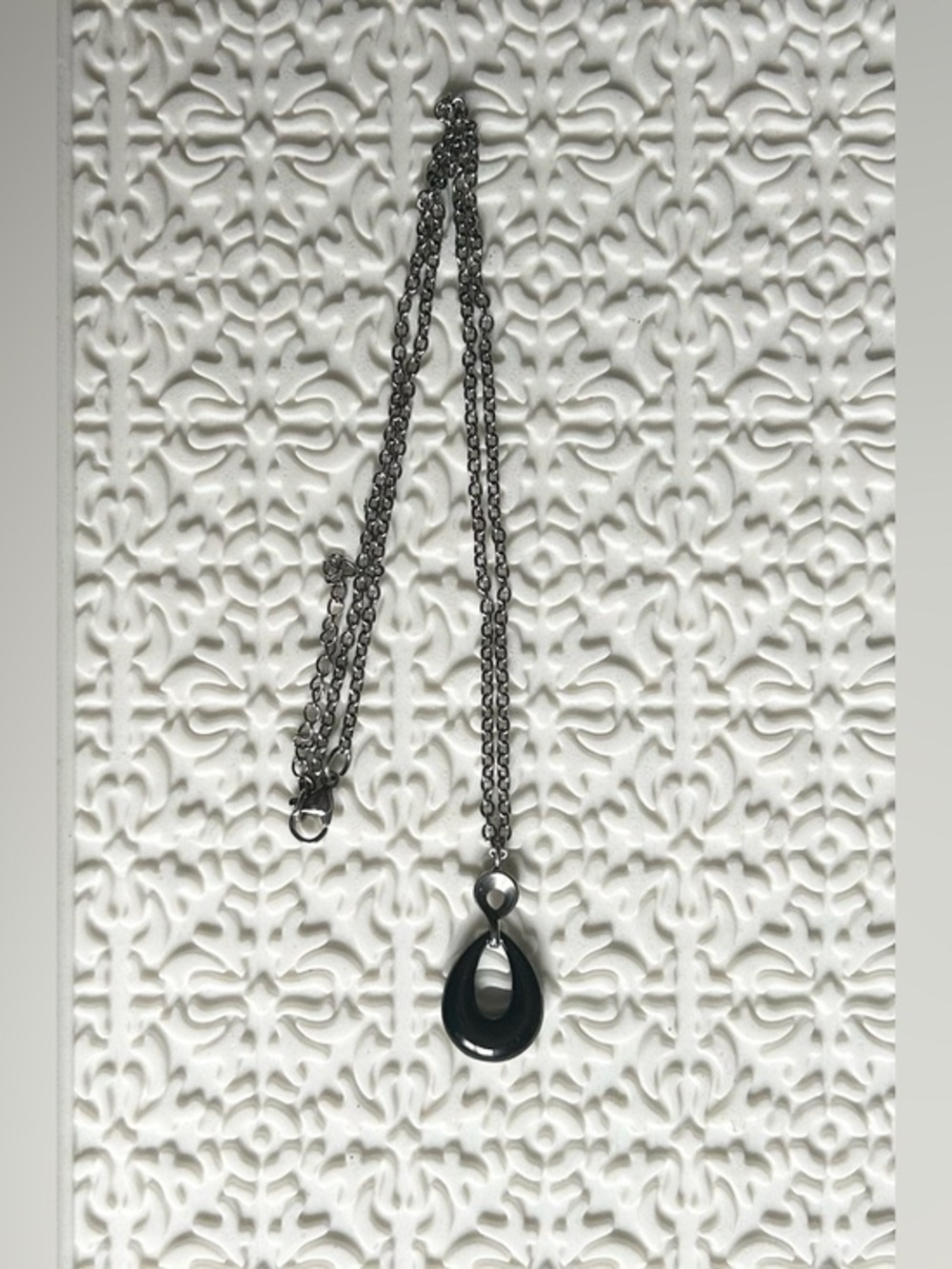 Elegant Black Teardrop Pendant Women Necklace, Silver-Tone Chain